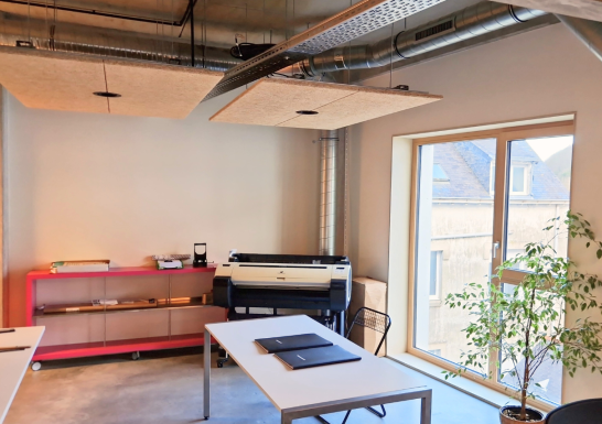 Image Cloisons et plafonds acoustiques à Quimper (29) – Cabinet Brulé Architectes